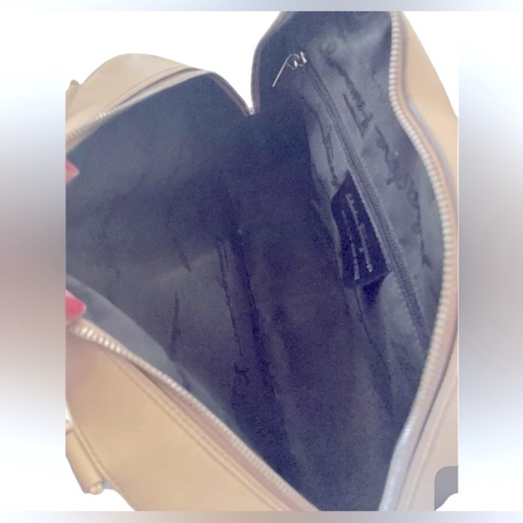 SALVATORE FERRAGAMO Lizard Skin Embossed Shoulder Bag, EUC - Picture 5 of 6